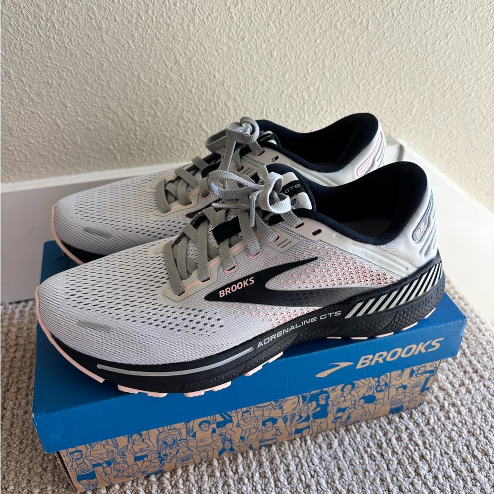 Brooks Women's Adrenaline GTS Shoes